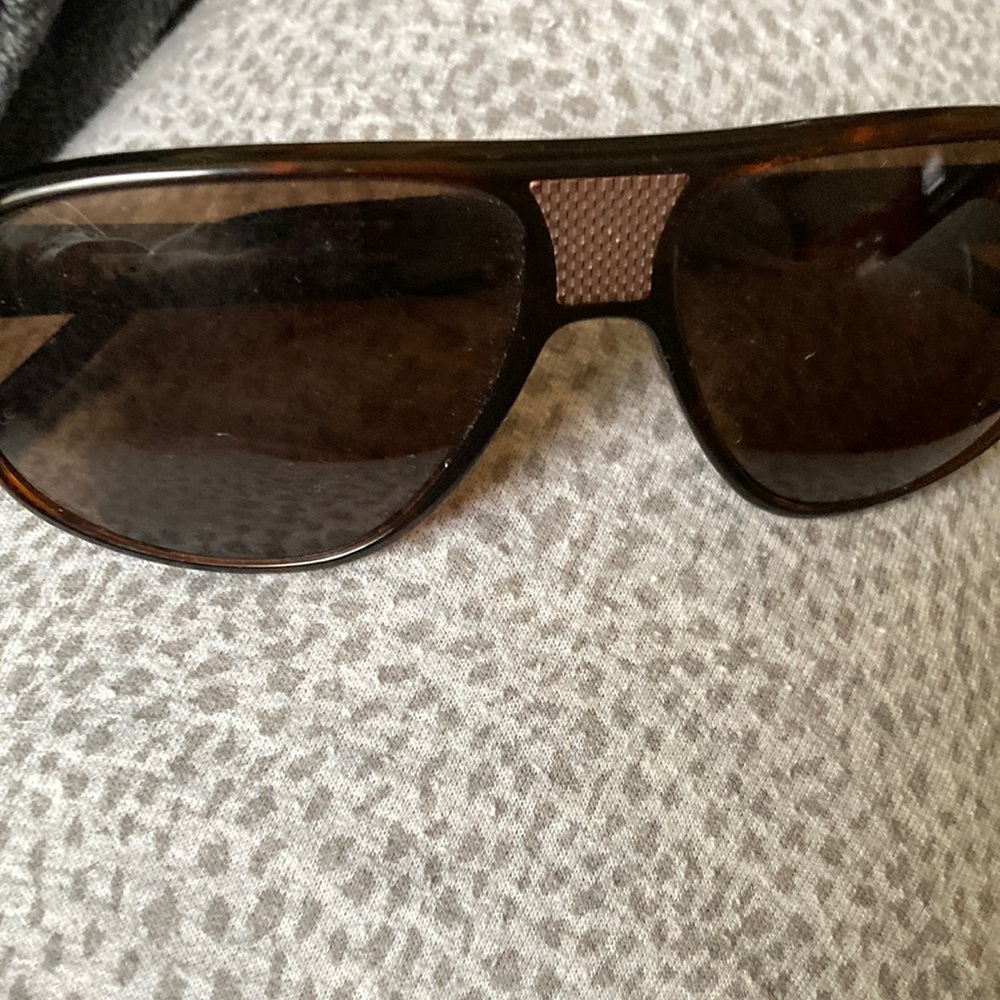 Tumi Dumbarton 59-14-140 mens sunglasses Brown